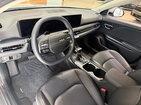 Kia K4 6 of 10