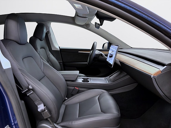 Tesla Model Y 19 of 19