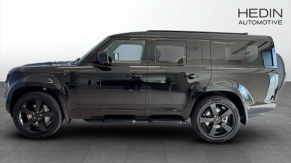 Land Rover Defender 130 6 of 19