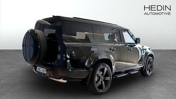 Land Rover Defender 130 2 of 19