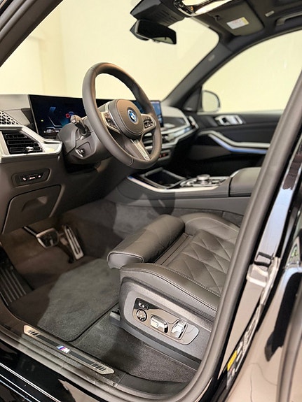 BMW X5 5 of 17