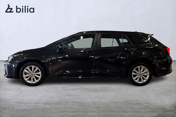 Toyota Corolla 3 of 19