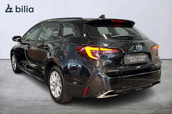 Toyota Corolla 2 of 19