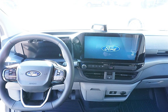 Ford Transit Custom 7 of 8