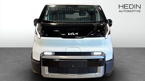Kia PV5 8 of 11