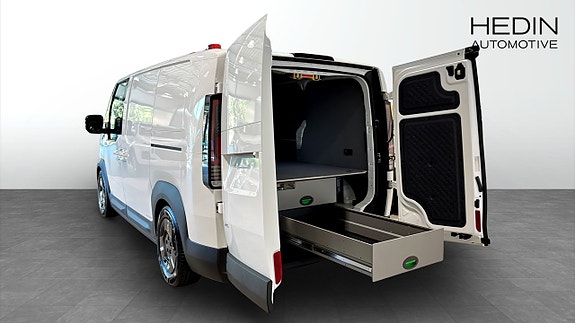Kia PV5 11 of 11
