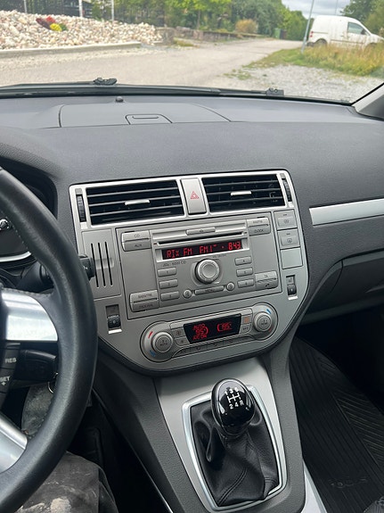 Ford C-Max 6 of 8
