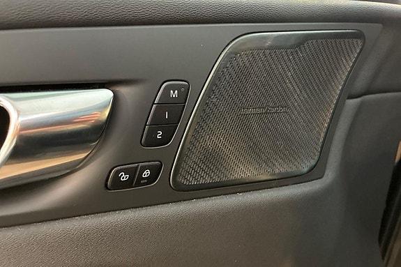 Volvo XC60 22 of 27