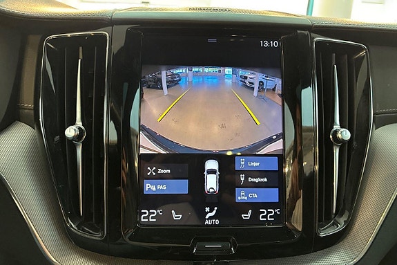 Volvo XC60 18 of 27