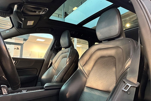 Volvo XC60 21 of 27