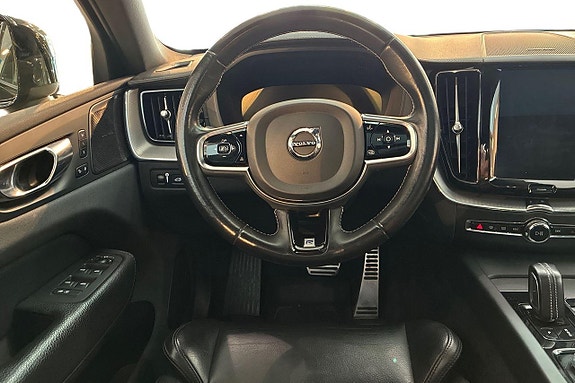 Volvo XC60 16 of 27