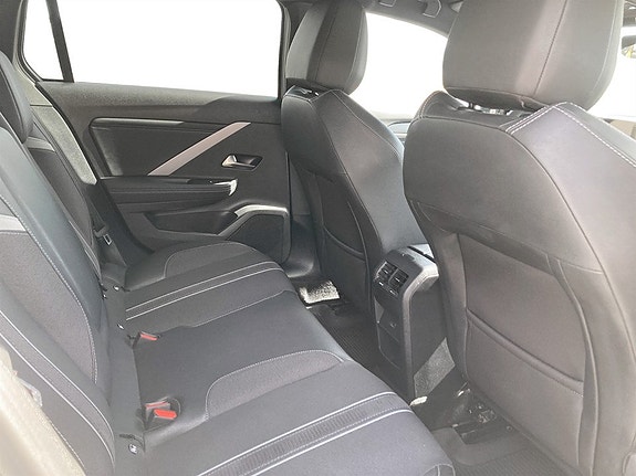 Opel Astra 12 of 15