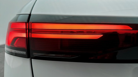 Volkswagen Passat 19 of 19