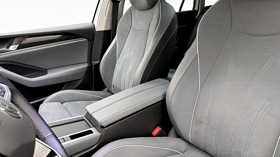 Volkswagen Passat 8 of 19