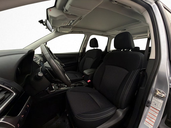 Subaru Forester 11 of 30