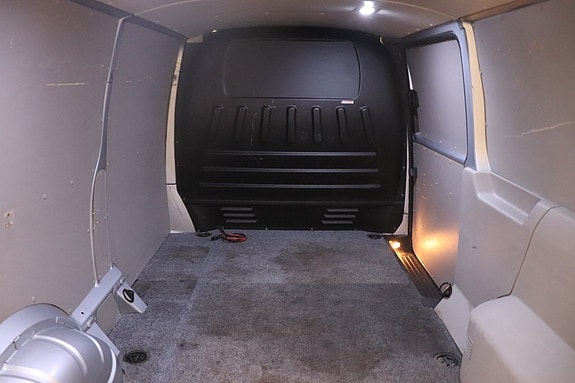 Volkswagen Transporter 8 of 11