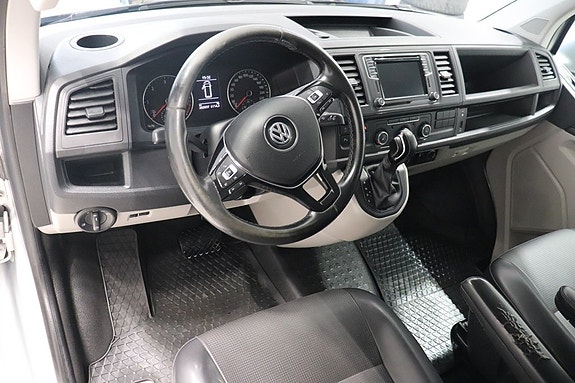 Volkswagen Transporter 9 of 11