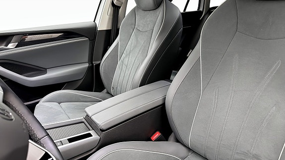 Volkswagen Passat 8 of 19