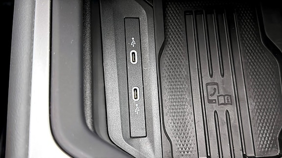 Volkswagen Passat 18 of 19