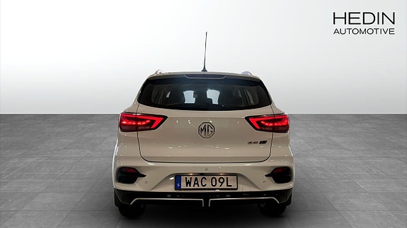 MG ZS EV 7 of 9