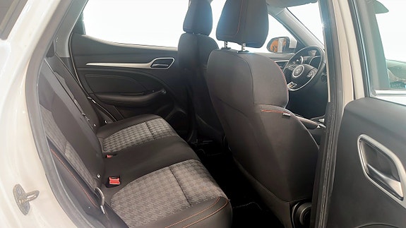 MG ZS EV 5 of 9