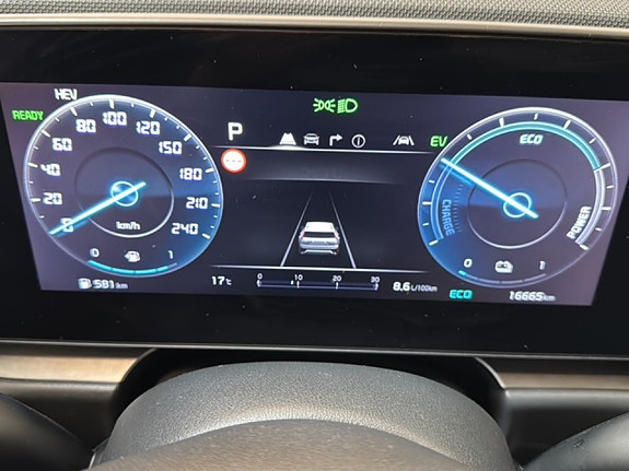 Kia Niro 10 of 19