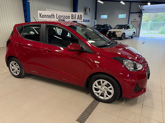 Hyundai i10 4 of 8