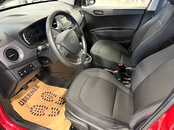 Hyundai i10 5 of 8