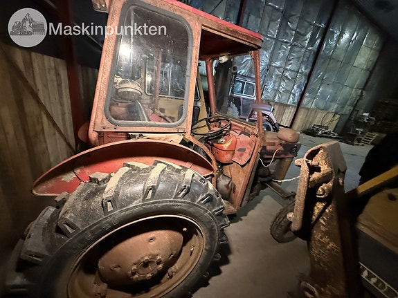 MASSEY FERGUSON 130 4 of 27