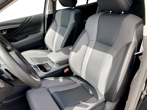 Subaru Outback 4 of 15