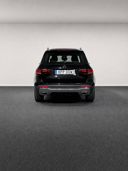 Mercedes-Benz GLB200 d 4 of 16