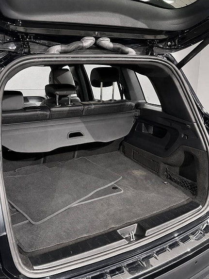 Mercedes-Benz GLB200 d 9 of 16