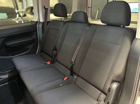 Volkswagen Caddy 16 of 16