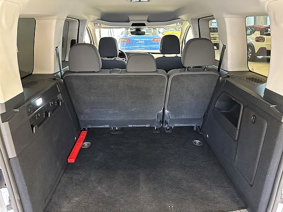 Volkswagen Caddy 6 of 16