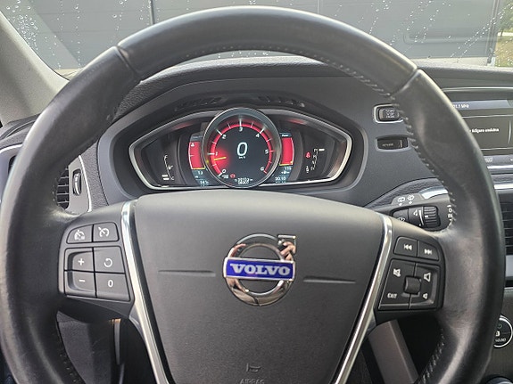 Volvo V40 15 of 22