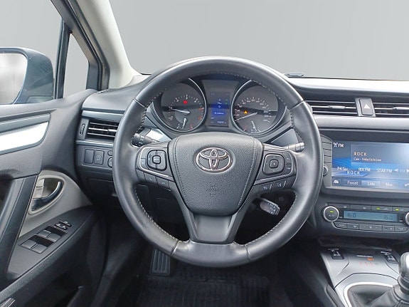 Toyota Avensis 9 of 10