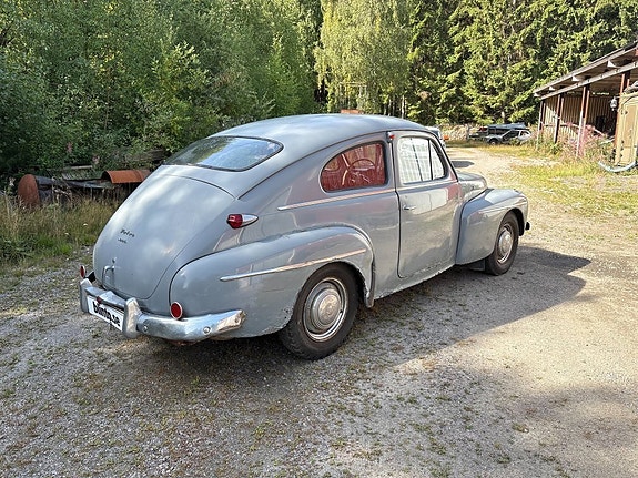 Volvo PV 6 of 12