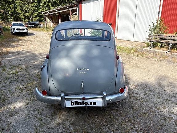 Volvo PV 7 of 12