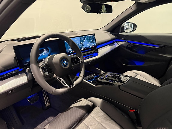 BMW i5 13 of 21