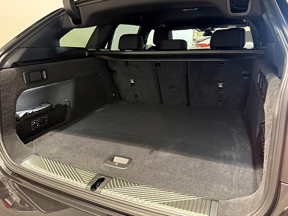BMW i5 6 of 21