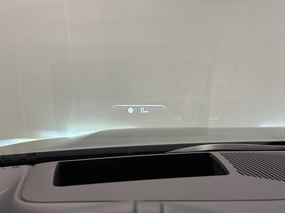 BMW i5 17 of 21