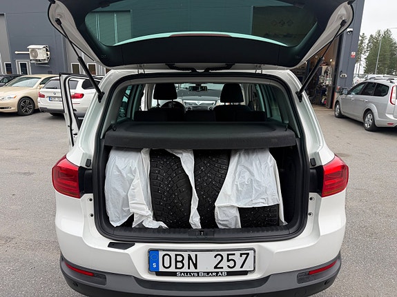 Volkswagen Tiguan 13 of 17