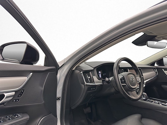 Volvo V90 11 of 30