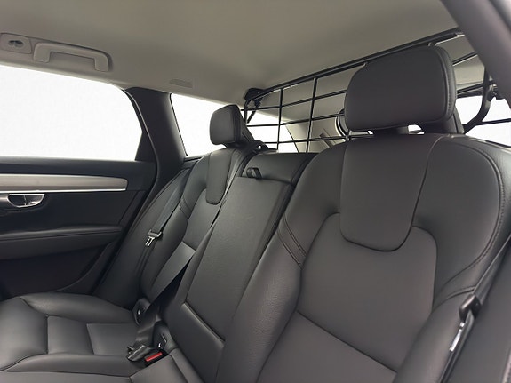 Volvo V90 30 of 30