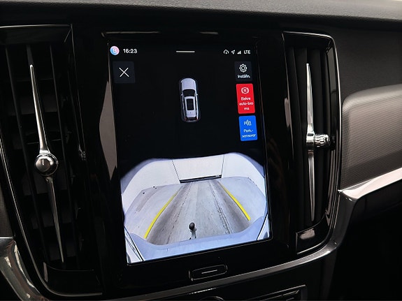 Volvo V90 24 of 30