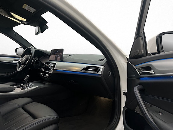 BMW 530e 30 of 30