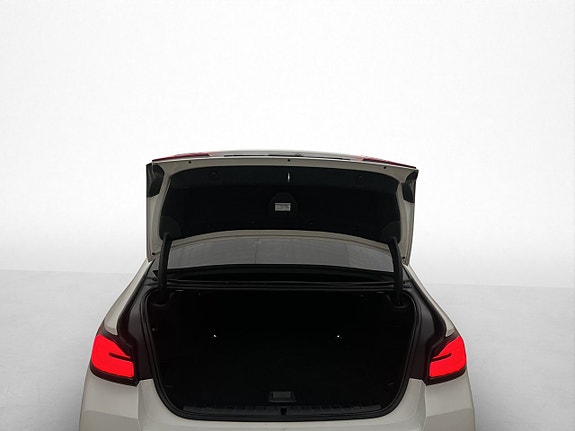 BMW 530e 10 of 30