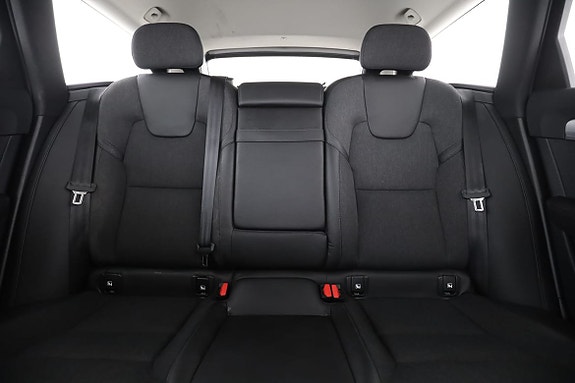 Volvo V90 16 of 30