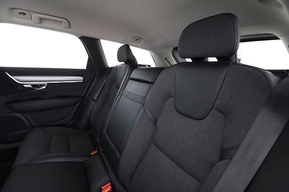 Volvo V90 15 of 30