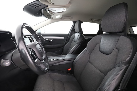 Volvo V90 11 of 30